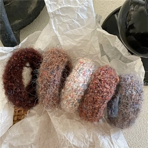 Five-piece set of plush high-elasticity hair scrunchies in warm autumn coffee colors