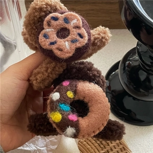 Lot de chouchous mignons en peluche avec beignet en feutre et biscuits fleuris