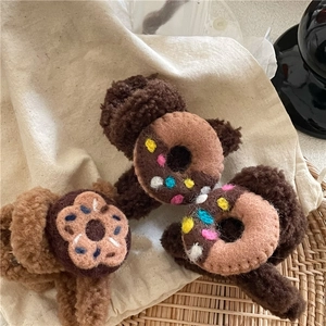 Barrettes à cheveux mignonnes en feutre de laine donut et ours sur toile beige