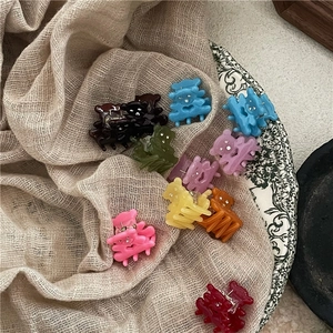 Détails de mini pinces à cheveux ours colorées avec strass sur tissu en lin doux