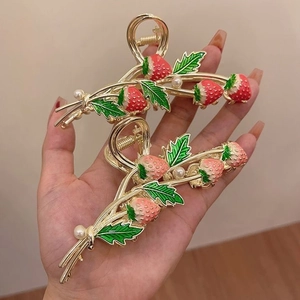 Women Large Alloy Strawberry Hair Claw Clip Sweet Enamel Fruit Shark Clip With Artificial Pearl Accents Thick Hair Styling Accessories