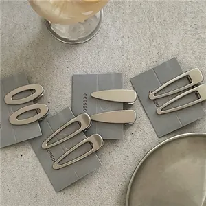 Minimalistische Matte Silber Metall Geometrische Haarspangen Hohl Wassertropfen Oval Ente Schnabel Clip Für Damen Schmuck