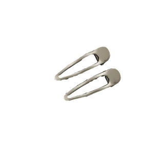 Zwei minimalistische silberne Haarclips in Tropfenform mit geometrischem ovalem Design