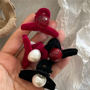 Mini velvet hair clips in red and black with imitation pearls and vintage cross design