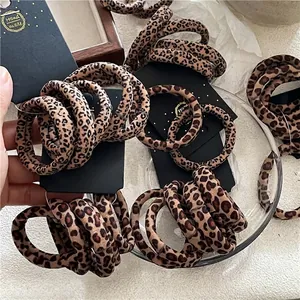 Leopard Print Hair Scrunchies Set Fashionable Elastic Ponytail Holders Versatile Fabric Hair Ties For Women Daily Accessories