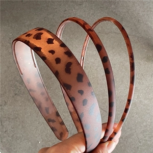 Three-piece leopard print matte brown headband set with non-slip teeth for women