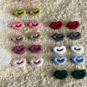 Barrettes à cheveux en forme de cœur au crochet en plusieurs couleurs avec clip métallique