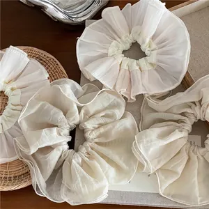Chouchous Élégants en Tissu Maille pour Femmes Fait Main Elastique Cheveux Plissé Oversize Style Artistique Blanc Crème Accessoires de Coiffure