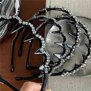 Luxus Künstliche Perlenimitat Kristall Künstliche Perlenbesetzt Haarreif Für Damen Haifischzahn Design Schwarz Stoff Umwickelt Stirnband Party Haarschmuck