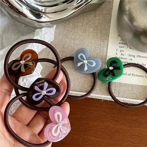 Doux Cœur Nœud Strass Élastiques à Cheveux Résine Chouchous Élastiques pour Femmes Filles Accessoires de Cheveux Mode Quotidienne