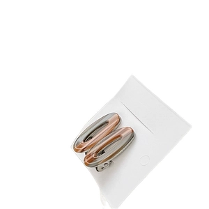 Lot de deux pinces à cheveux ovales en acétate avec dégradé marron et texture argent