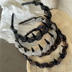 Leopard print and polka dot non-slip headbands with teeth for women, fashion hair accessories