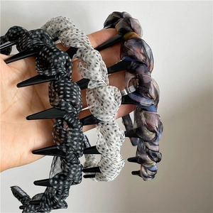 Three-piece set of mesh leopard and polka dot nonslip headbands with hair clips