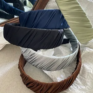 Collection de serre-têtes plissés en satin de couleur unie pour femmes en divers coloris