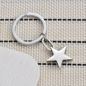 Stainless Steel Star Keychain 3D Smooth Pentagram Bag Pendant Creative Metal Key Ring Accessory For Daily Use Men Women