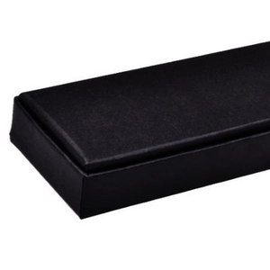 Matzwarte rechthoekige geschenkverpakking met deksel voor sieraden of pennen