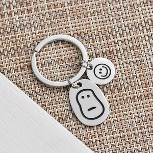 Creative Stainless Steel Smile Face Expression Pendant Keychain Cute Bag Charm Accessory For Men Women Holiday Birthday Gift