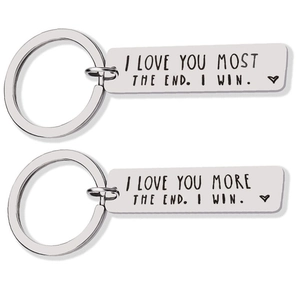 Porte-Clés en Acier Inoxydable Gravé I Love You More Most Sentiment Minimaliste Pendentif Rectangle Cadeau Saint-Valentin