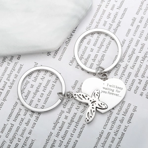 Edelstahl Schmetterling Herz Paar Schlüsselanhänger Set Gravierte Buchstaben Anhänger Silber Metall Schlüsselring Für Valentinstag Hochzeit Geschenk