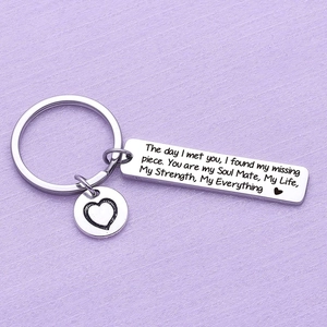 Soul Mate Engraved Stainless Steel Keychain With Heart Round Tag And Rectangle Pendant For Couples Romantic Anniversary Gift