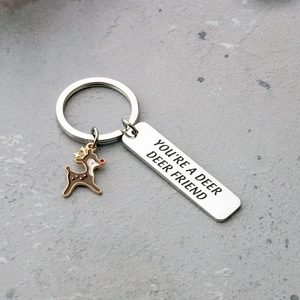 Porte-clés en Acier Inoxydable Renne Dessin Animé Étiquette Gravée Deer Friend pour Femme Pendentif Sac à Dos Cadeau Amitié