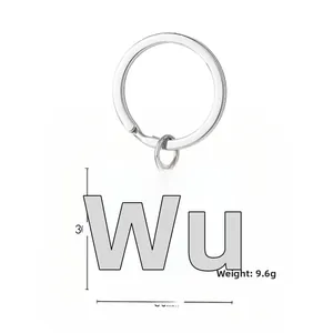 Llavero de acero inoxidable con colgante de carácter Wu 30mm para mochila y coche