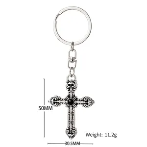 Gothic silver cross keychain with black gemstone and engraved details, weight 11.2g