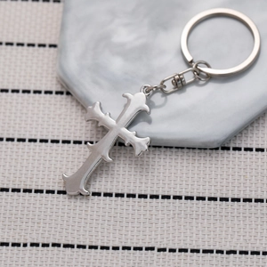 Gothic silver floral cross keychain made of polished alloy for backpack accessory