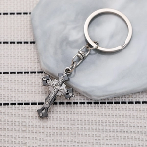 Vintage Zinc Alloy Triple Layer Spliced Cross Keychain Rhinestone Inlaid Pendant Silver Religious Fashion Jewelry Gift Accessory