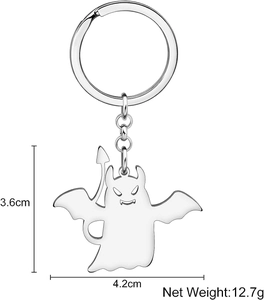 Vue détaillée du porte-clés diable argenté mesurant 3,6cm par 4,2cm pesant 12,7g