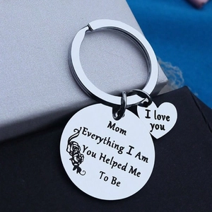 Porte-clés maman en acier inoxydable avec pendentif cœur et rond en boîte cadeau
