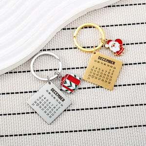 Porte-clés calendrier de Noël avec pendentifs Père Noël et boîte cadeau festif