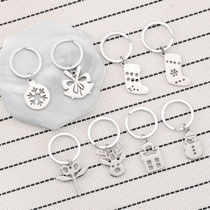 Stainless Steel Christmas Keychain Set Cute Hollow Snowflake Reindeer Snowman Sock Bell Pendant Bag Charm Jewelry Gift