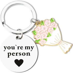 Portachiavi in argento lucido con incisione You Are My Person e ciondolo floreale