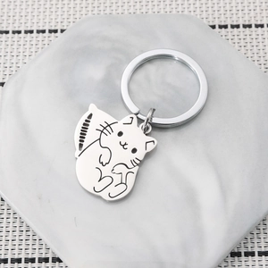 Porte-clés Chat en Acier Inoxydable Dessin Animé Pendentif Chat Oreiller Animal Mignon pour Sac à Dos Accessoires de Sac à Main Métal Argenté Poli Cadeau