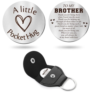 Jeton Pocket Hug en acier inoxydable avec gravure de cœur et étui porte-clés en cuir noir