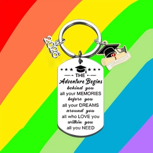 2026 Graduation keychain with stainless steel dog tag and colorful graduation cap charm