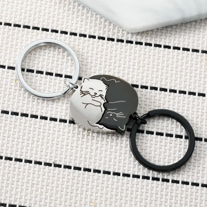 Cute Magnetic Cat Matching Keychain For Couples Stainless Steel Black White Cat Pendant Key Ring Lovers Gift Jewelry
