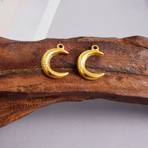Coppia di ciondoli a luna in acciaio inossidabile 304 placcati oro con texture a cratere