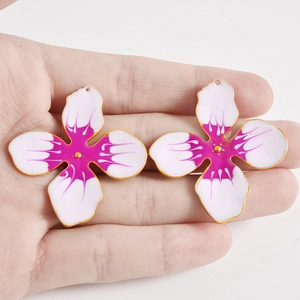 Colgante de flor en acero inoxidable con degradado púrpura y borde dorado para DIY