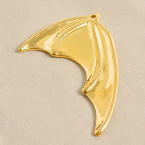 Polished gold stainless steel bat wing pendant for DIY jewelry and necklaces
