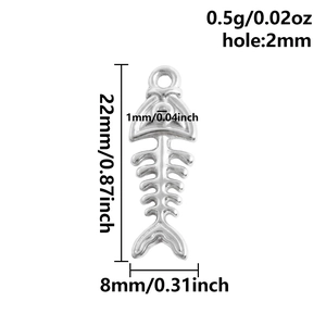 Dimensions détaillées du pendentif arête de poisson en argent avec poids et taille
