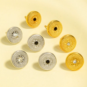 Vintage round rhinestone stud earrings in gold and silver with retro rope weave borders