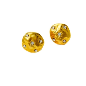 Retro hammered gold-plated round stud earrings with sparkling zircon star accents