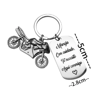 Stainless steel motorcycle keychain with Spanish heart quote for employee appreciation gift
