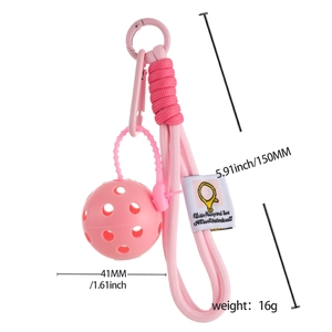 Portachiavi rosa da pickleball con pallina sportiva cava e cinturino intrecciato per zaini