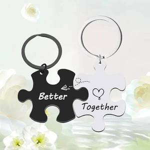 Σετ μπρελόκ παζλ με χάραξη Better Together σε ασημί και μαύρο μεταλλικό φινίρισμα