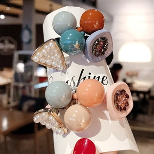 Lot d'élastiques à cheveux avec perles couleur Morandi et détails en perles chic