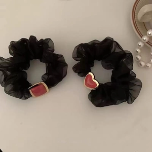 Eleganter Schwarzer Organza-Netz-Haargummi Mit Goldumrandetem Herz Quadratischem Harz-Dekor Vintage Mori-Stil Haarschmuck