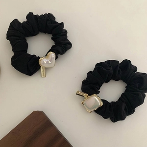 Vintage Heart Artificial Pearl Black Scrunchies For Women High Elastic Pleated Fabric Hair Ties Elegant French Style Hair Accessories